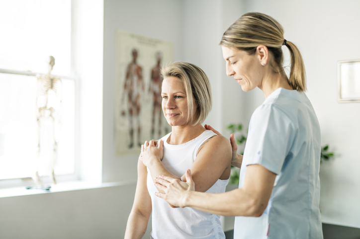 ¿Por qué me duele el brazo izquierdo?
