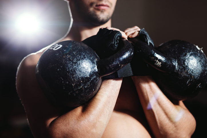 Ejercicios con kettlebells infalibles para hacer en casa