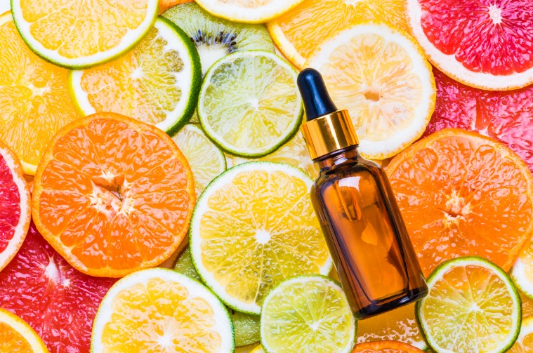 ¿Cuánta vitamina C se puede tomar al día?