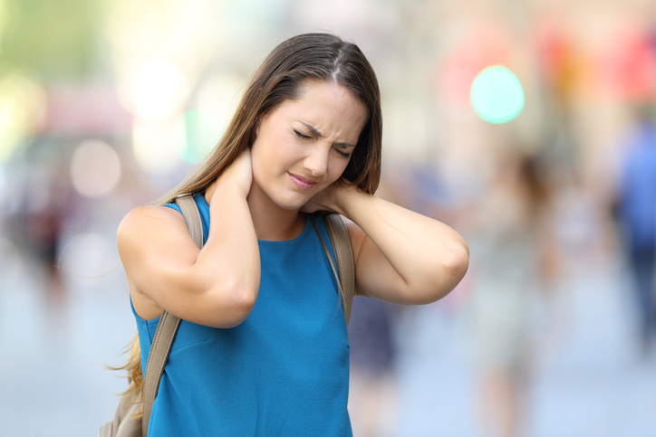 Cómo tratar el latigazo cervical a través de la fisioterapia