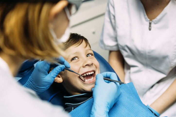 El miedo al dentista: Cómo enfrentarlo en niños y adultos