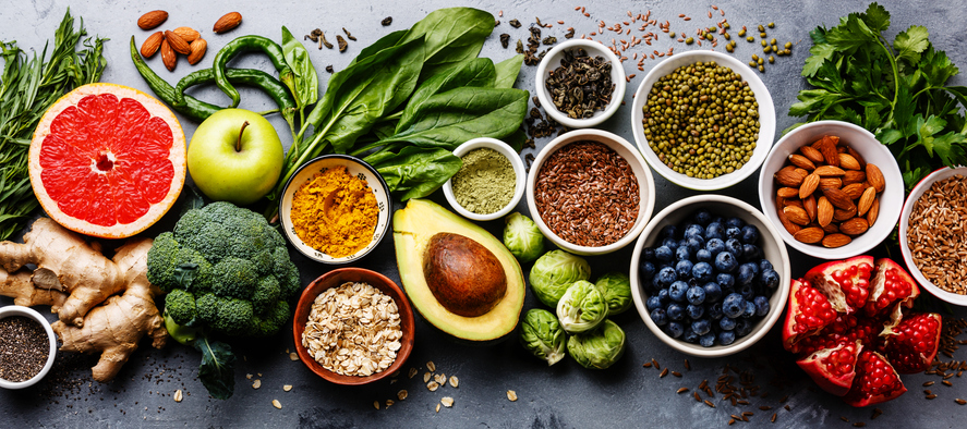 Alimentación Balanceada: Nuevas Dietas y Superalimentos